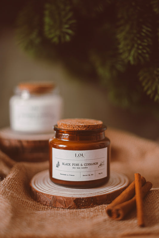 BLACK PINE & CINNAMON Apothecary soy wax candle